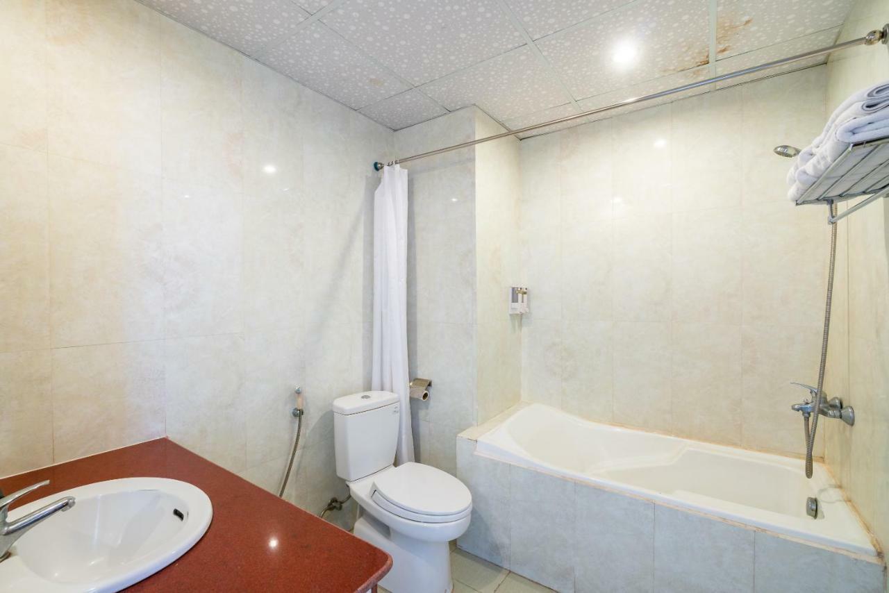 Oyo 375 Hoa Binh Hotel Ντα Νανγκ Εξωτερικό φωτογραφία
